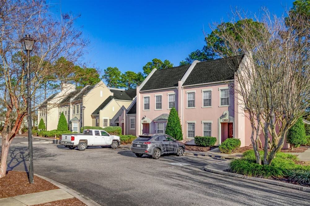 Photo of Outdoor in Red Hill