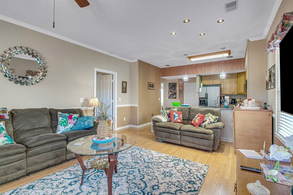 Photo of Livingroom in Red Hill