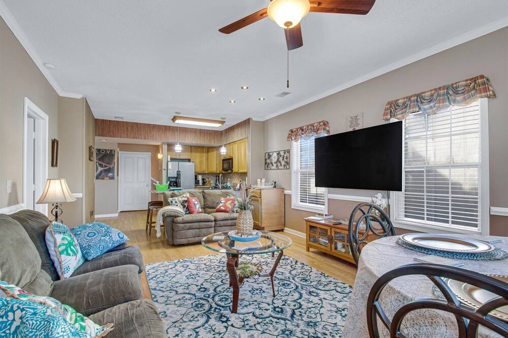 Photo of Livingroom in Red Hill