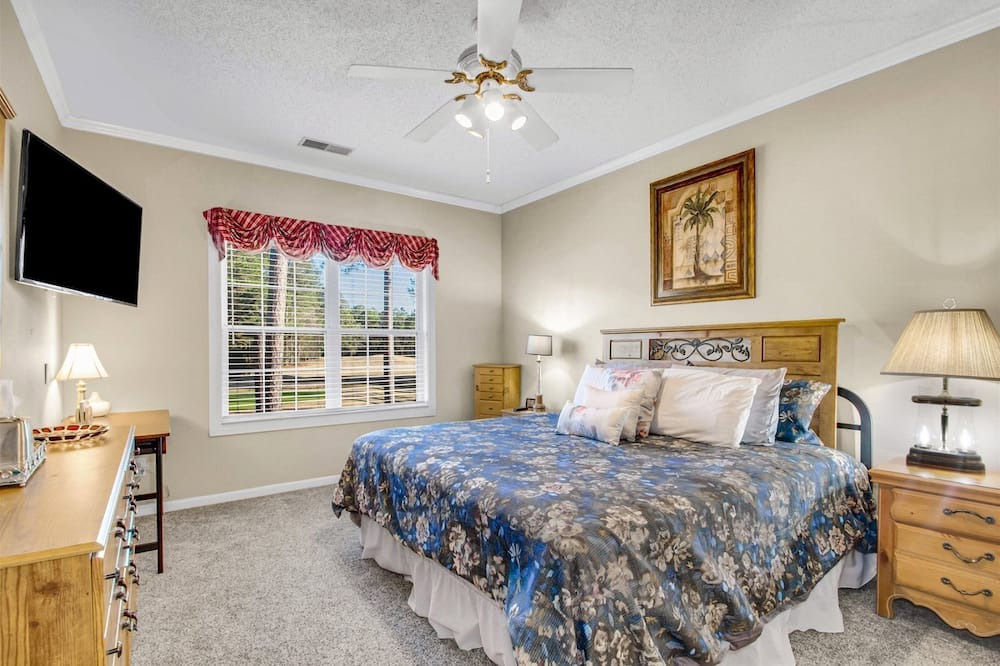 Photo of Bedroom in Red Hill