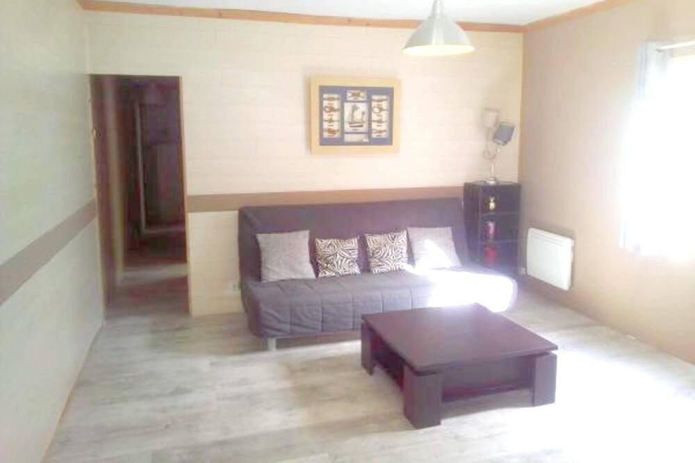 Photo of Livingroom in Saint-Come-de-Fresne
