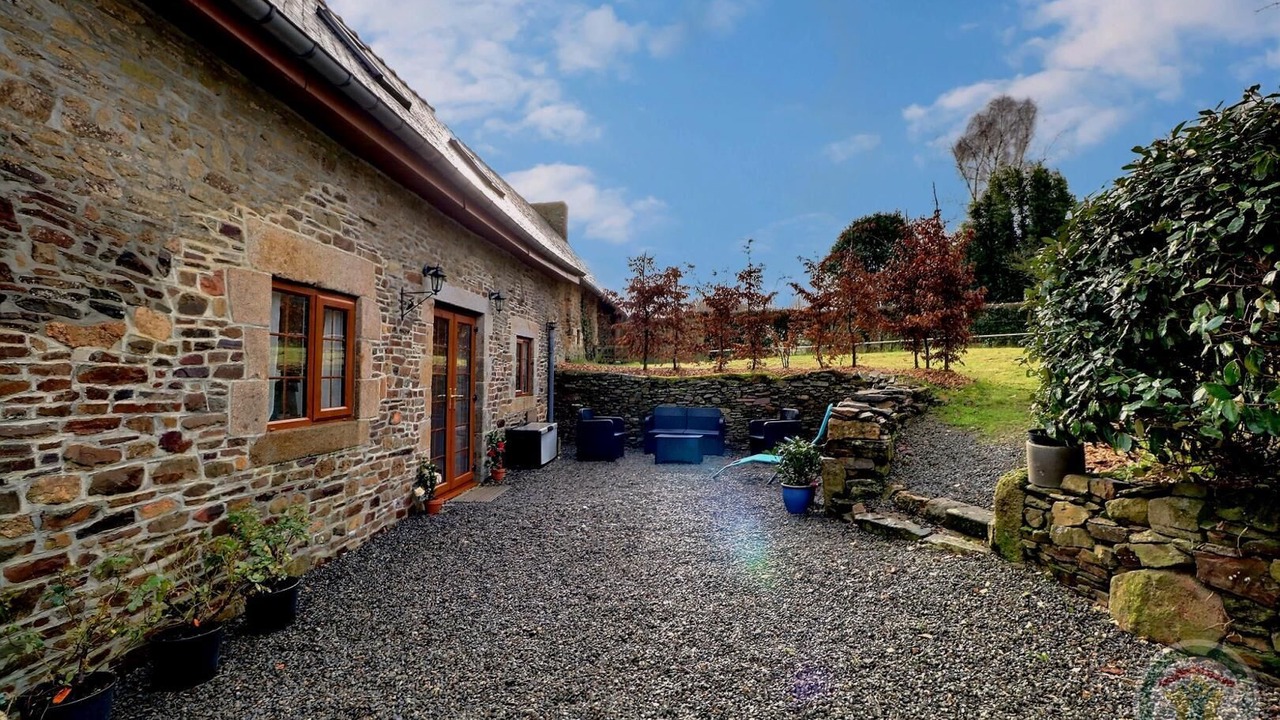 Photo of Outdoor in Sougeal
