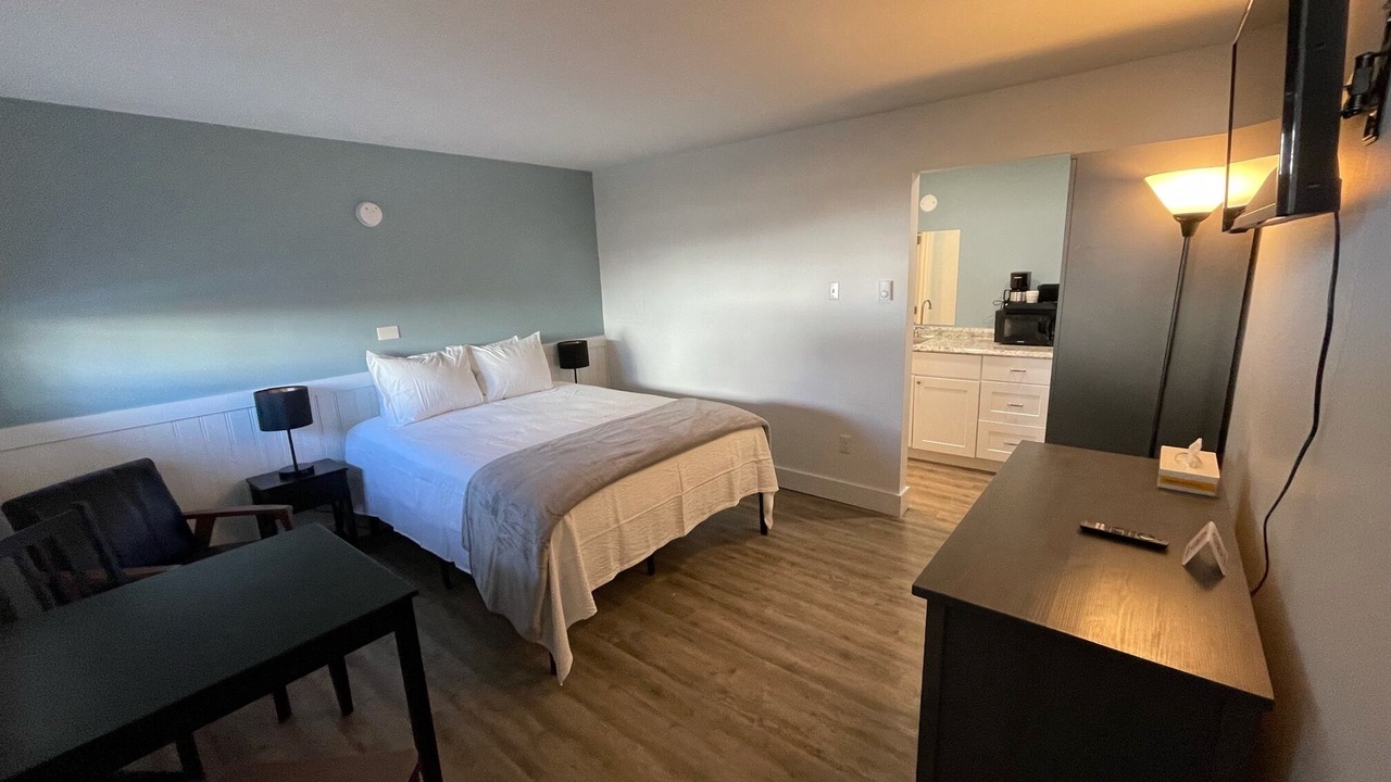 Photo of Bedroom in Moultonborough