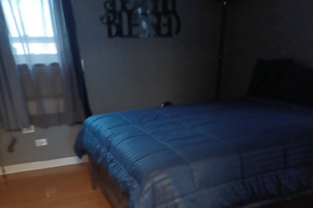 Photo of Bedroom in Calumet Park