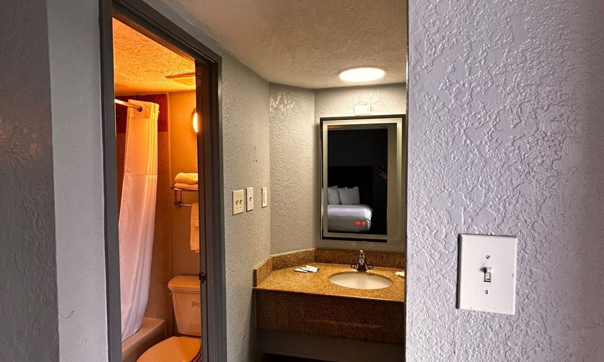 Photo of Bathroom in Medical District