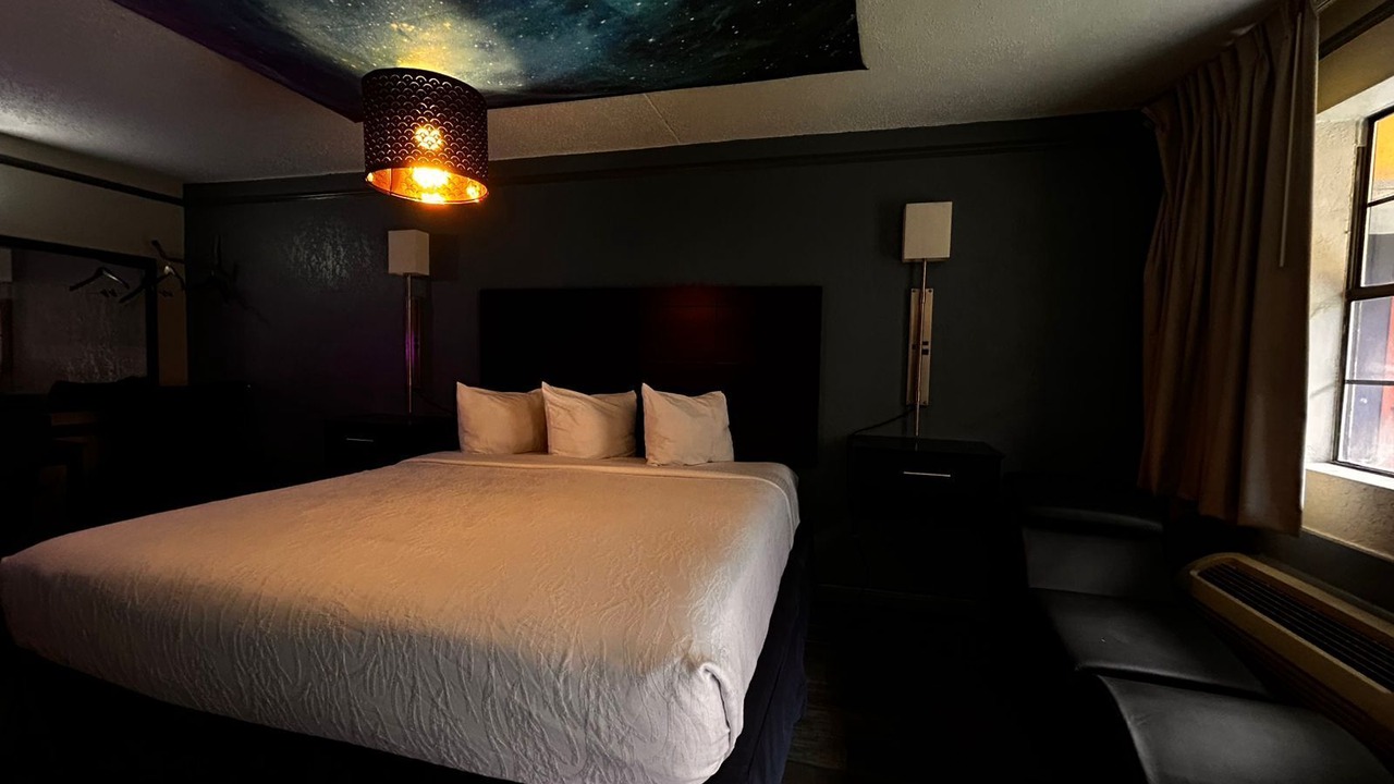 Photo of Bedroom in Medical District