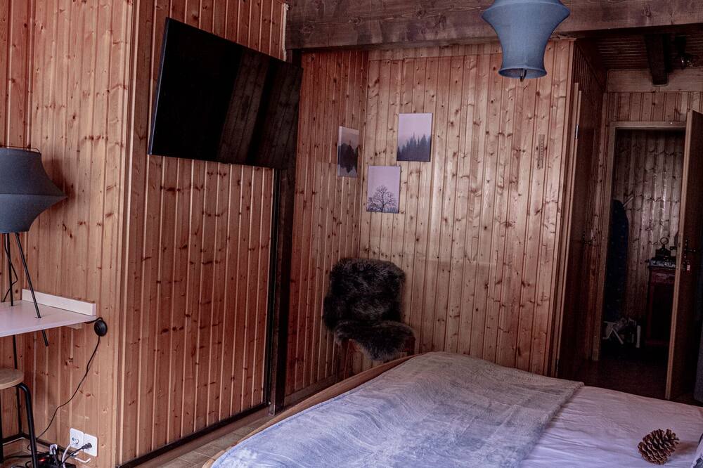 Photo of Bedroom in Lauenen Bei Gstaad
