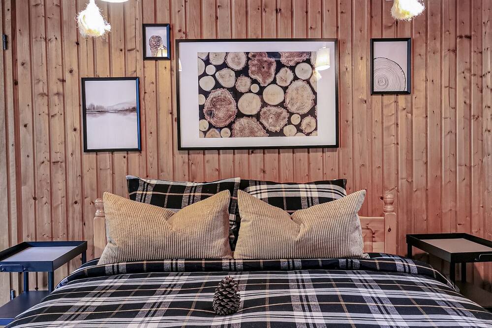 Photo of Bedroom in Lauenen Bei Gstaad
