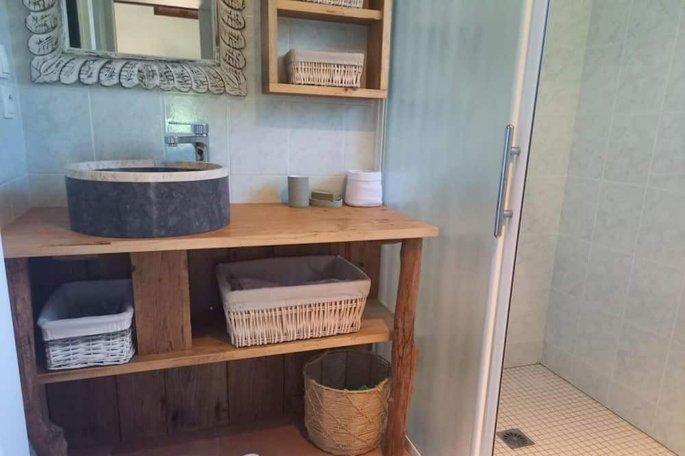 Photo of Bathroom in Belis