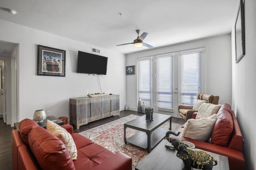 Photo of Livingroom in Legacy Park