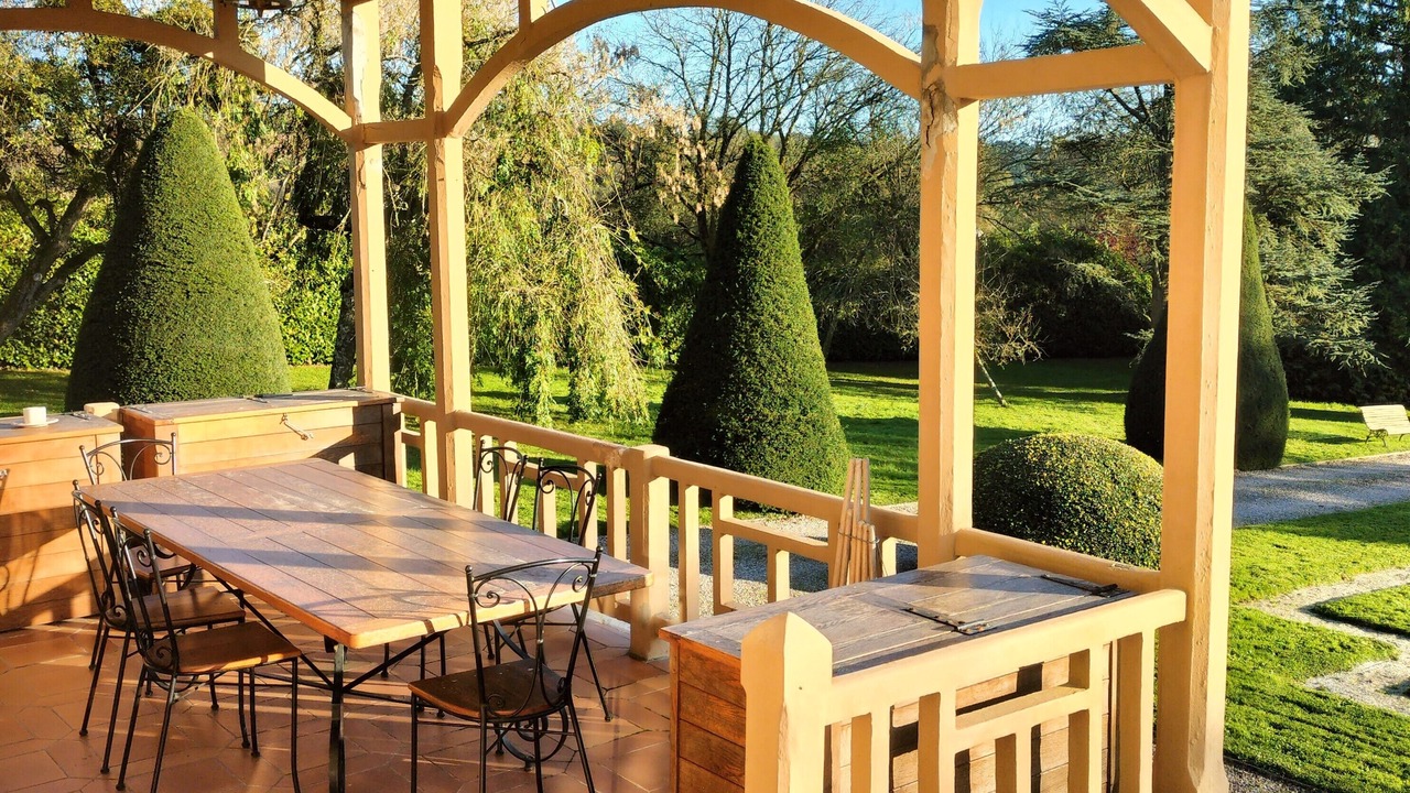 Photo of Patio Balcony in Cisai-Saint-Aubin