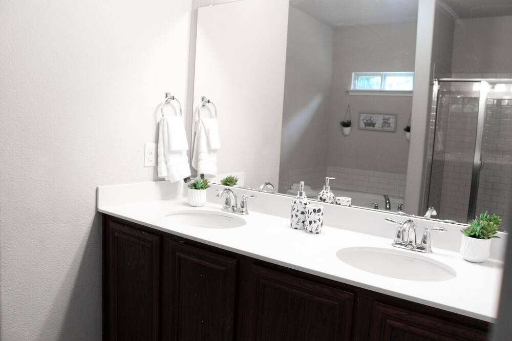 Photo of Bathroom in Lancaster