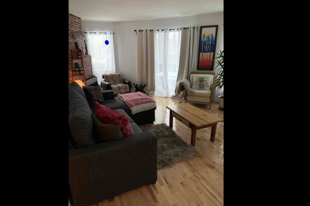 Photo of Bedroom in Saint-Bruno-de-Montarville