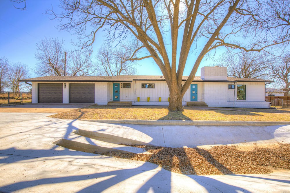 Photo of Outdoor in Albert