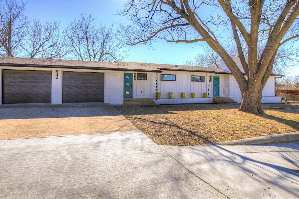 Photo of Outdoor in Albert