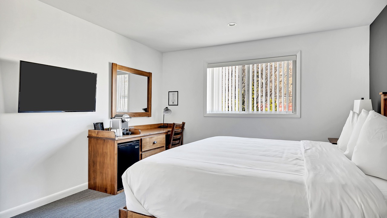 Photo of Bedroom in Lake George