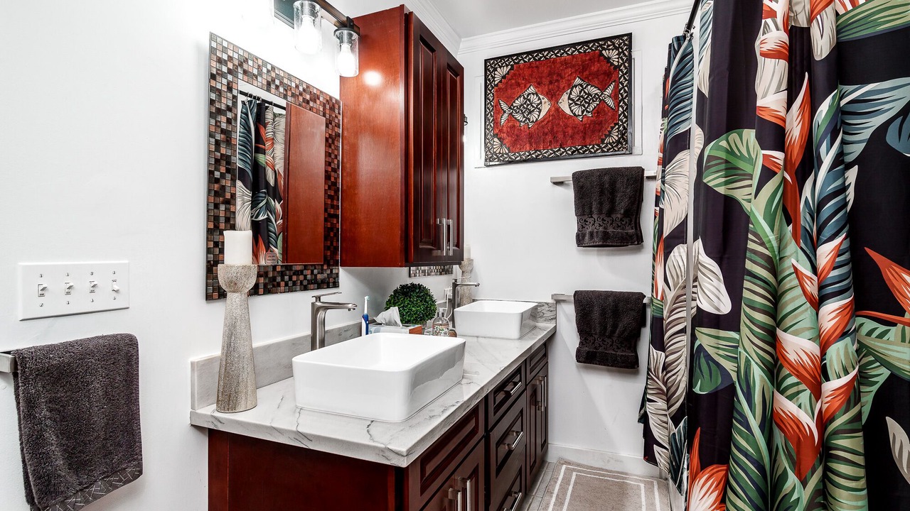 Photo of Others in Liliha - Kapalama