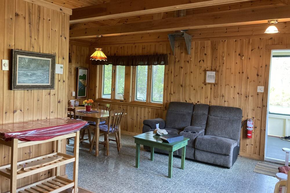 Photo of Livingroom in New Richmond