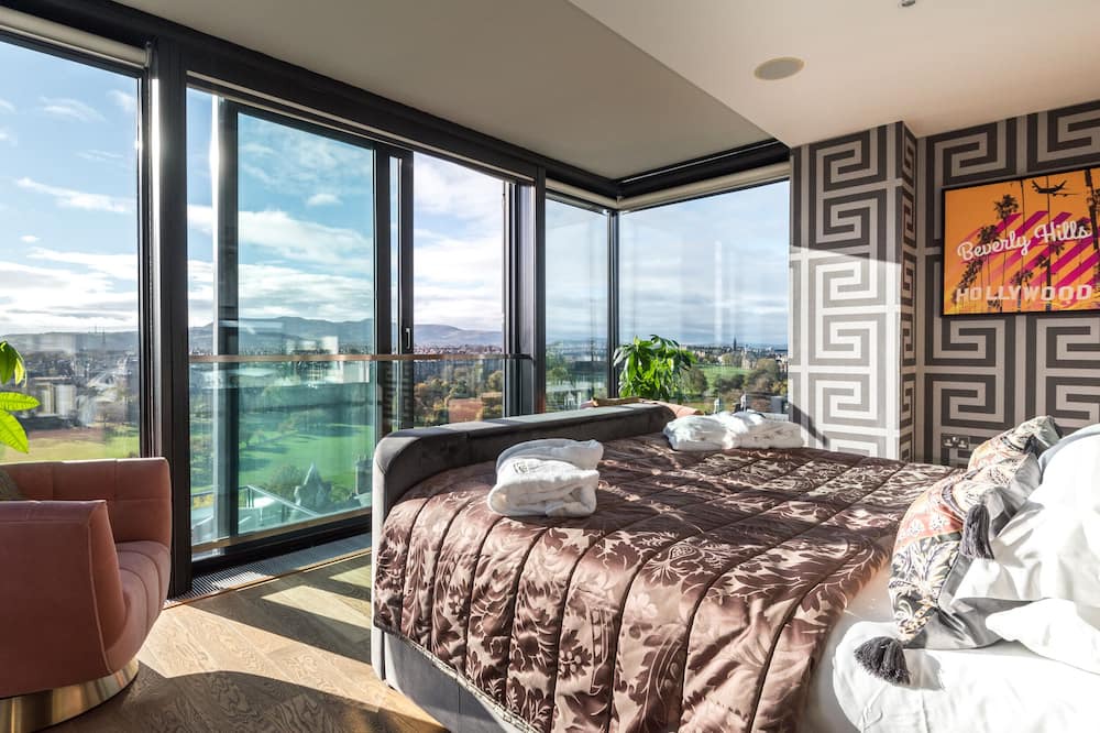 Photo of Others in Laurieston