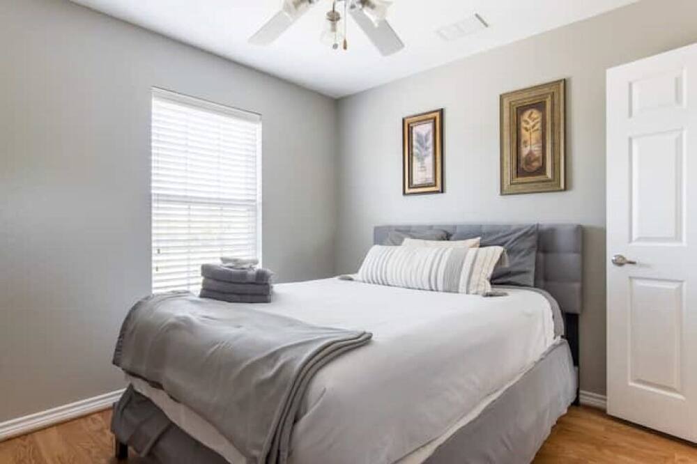 Photo of Bedroom in South Dallas - Fair Park