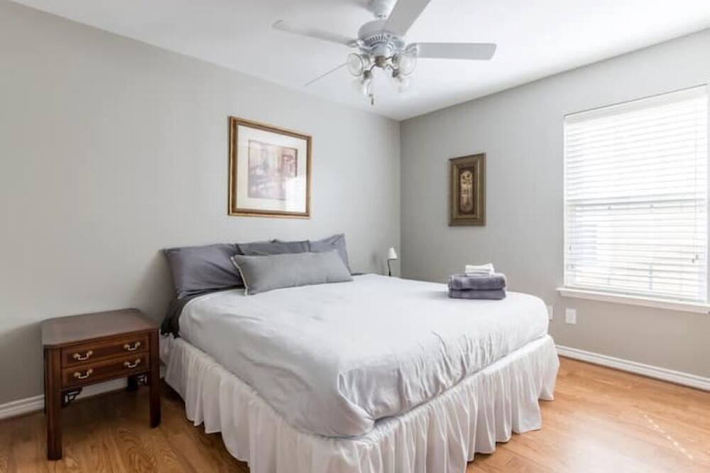 Photo of Bedroom in South Dallas - Fair Park