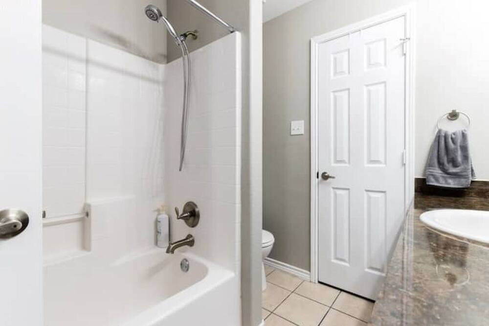 Photo of Bathroom in South Dallas - Fair Park