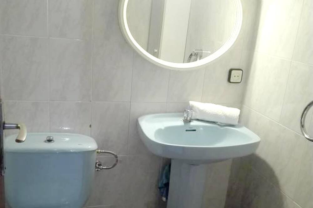 Photo of Bathroom in Esparraguera