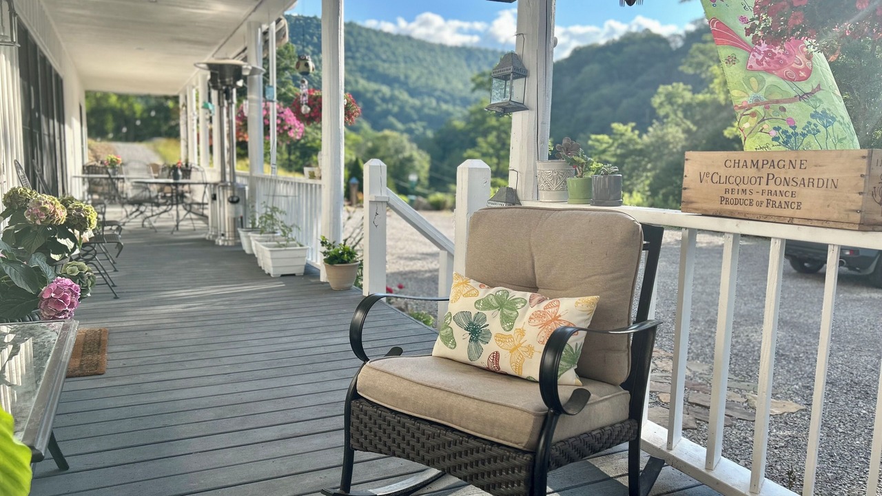 Photo of Patio Balcony in Slaty Fork