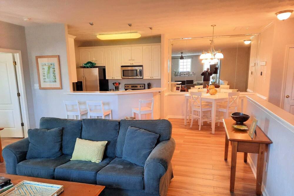 Photo of Livingroom in Cape Charles