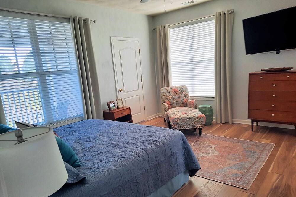 Photo of Bedroom in Cape Charles