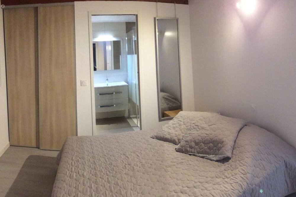 Photo of Bedroom in Sainte-Eulalie-en-Born