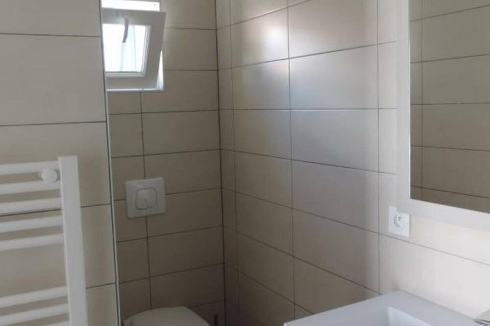 Photo of Bathroom in Sainte-Eulalie-en-Born