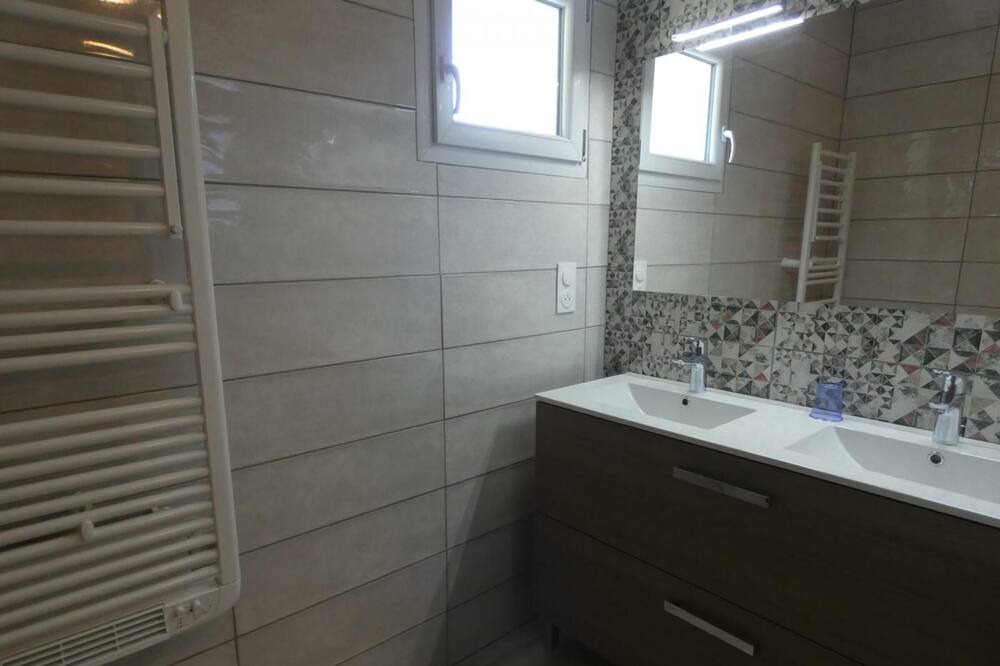 Photo of Bathroom in Toulouzette
