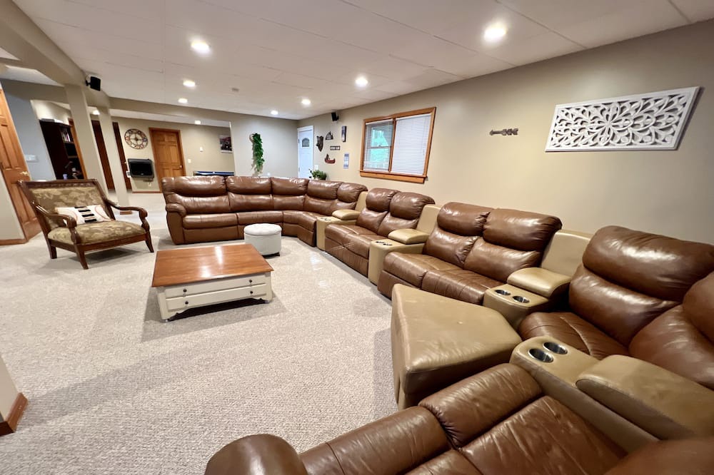 Photo of Others in Lake Ariel