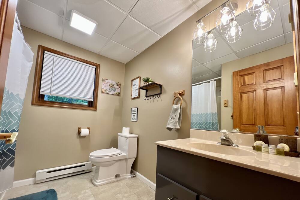 Photo of Bathroom in Lake Ariel