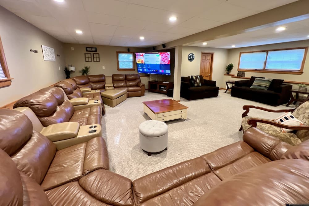 Photo of Others in Lake Ariel