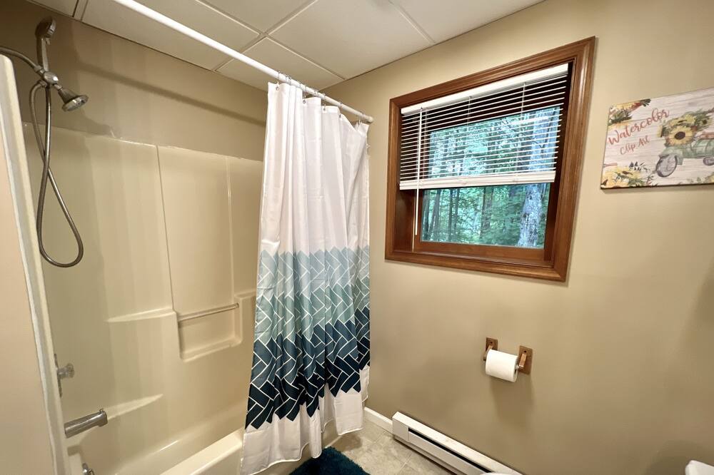 Photo of Bathroom in Lake Ariel