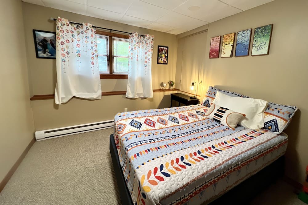 Photo of Bedroom in Lake Ariel