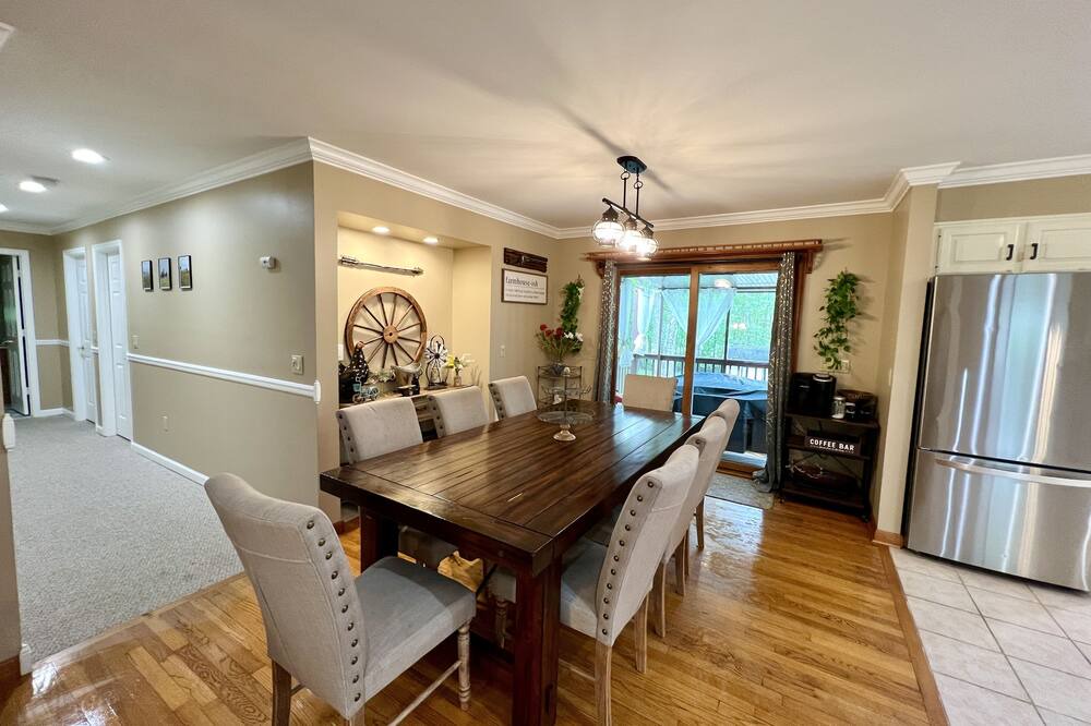 Photo of Others in Lake Ariel