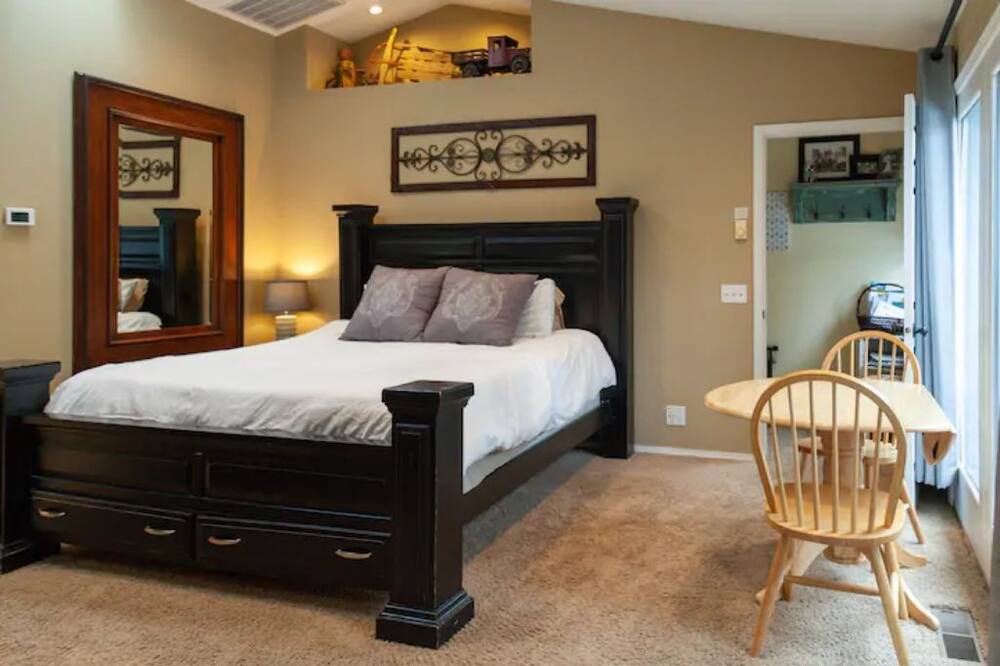 Photo of Bedroom in Orchard District