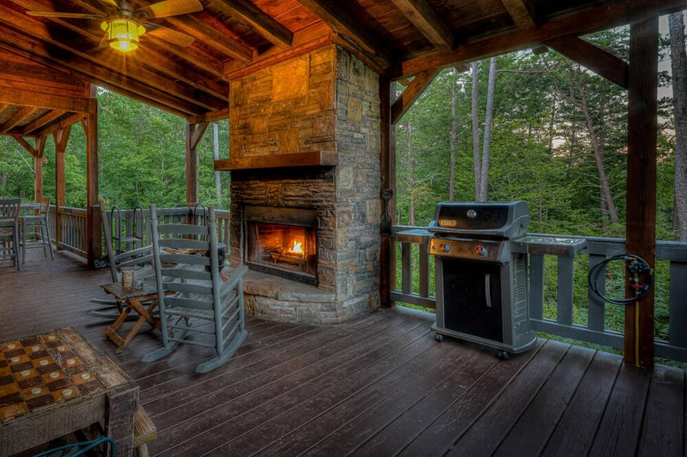 Photo of Patio Balcony in Foxfire Estates