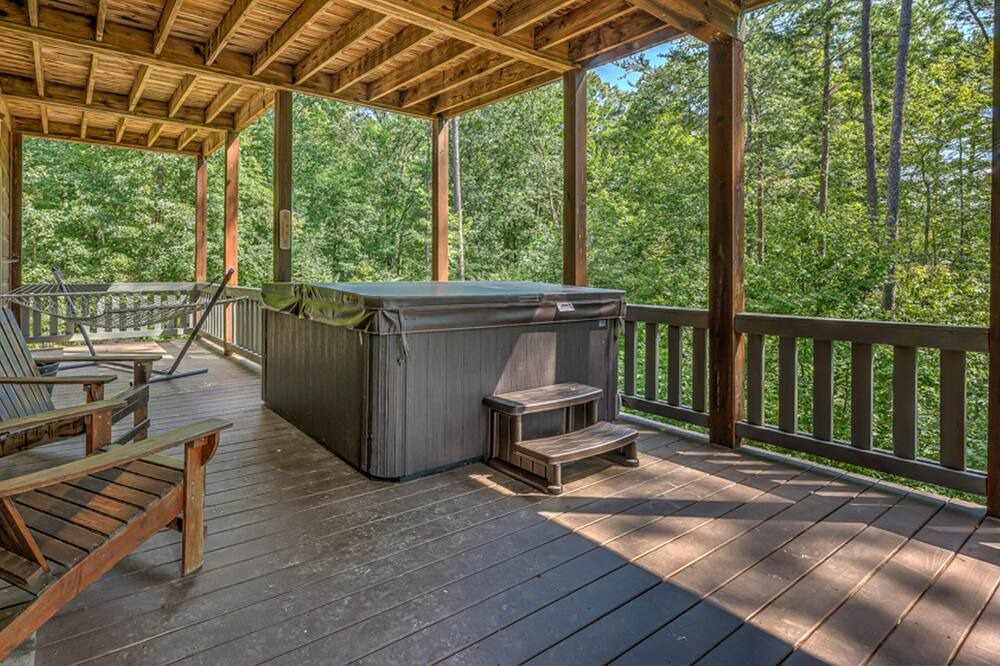 Photo of Patio Balcony in Foxfire Estates