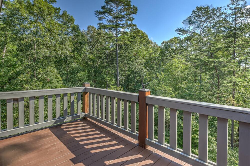 Photo of Patio Balcony in Foxfire Estates