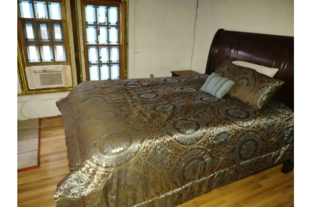 Photo of Bedroom in Palestine