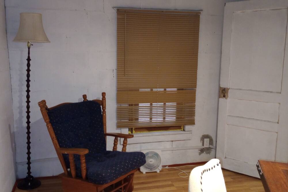 Photo of Livingroom in Palestine