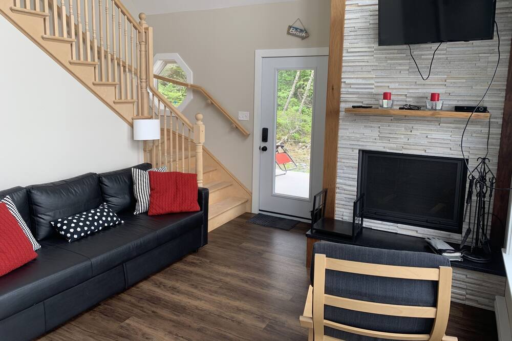Photo of Livingroom in East Petpeswick