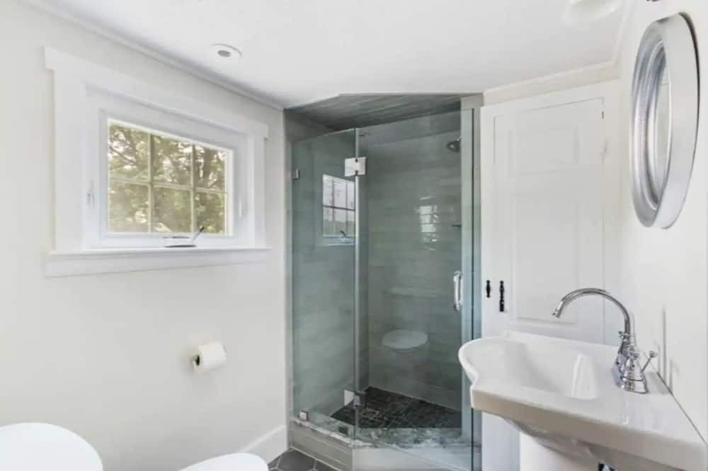 Photo of Bathroom in Bridgeton Townshp