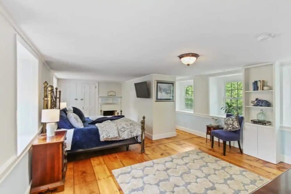 Photo of Bedroom in Bridgeton Townshp