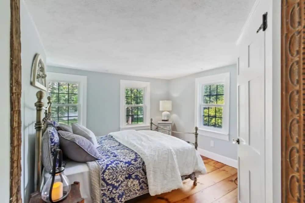 Photo of Bedroom in Bridgeton Townshp