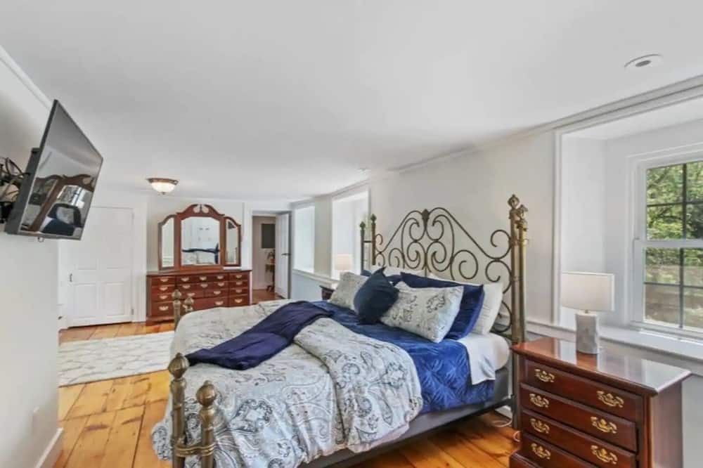 Photo of Bedroom in Bridgeton Townshp